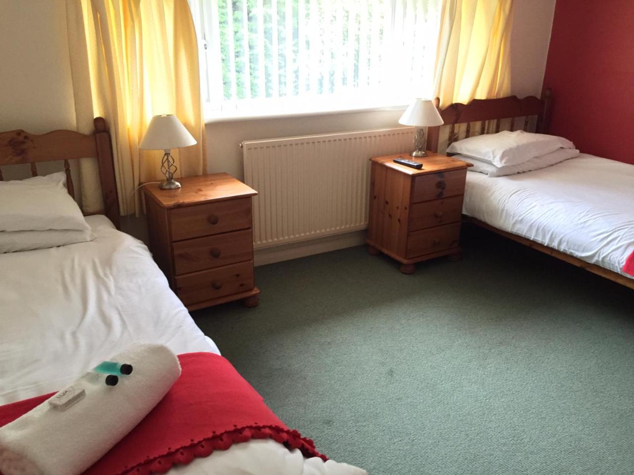 Red Lion Accommodation Abingdon-on-Thames Exterior foto